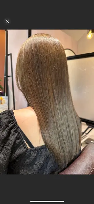 ロング 作野 潮織のヘアスタイル