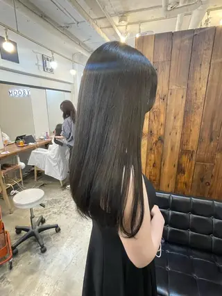 ロング カラー レイヤー べージュ 白石研太のヘアスタイル