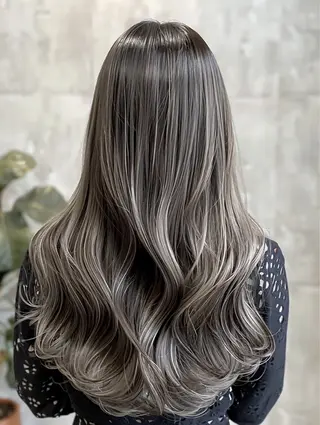 ロング カラー ブリーチ×エクステ 超特化美容師のヘアスタイル