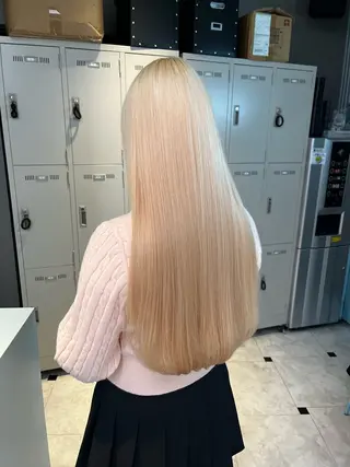 ロング カラー ブリーチカラー 🩵MIZUKIのヘアスタイル