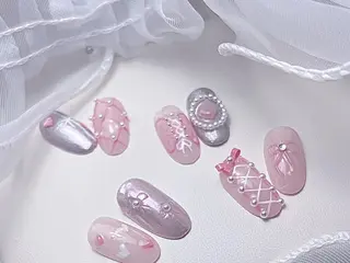 ネイル Shis_🦄shi 韓国風キラキラネイルのネイルデザイン