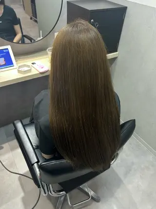 ロング カラー 鳥山 留奈のヘアスタイル