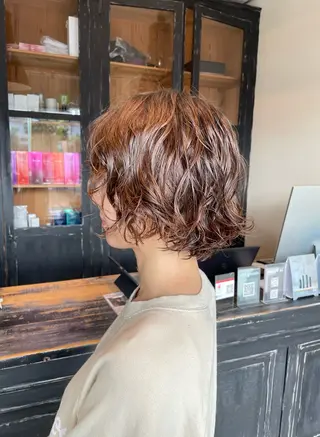 ショート パーマ 山本  弦生のヘアスタイル