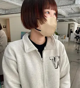 ショート oma　袮次金 鈴香のヘアスタイル