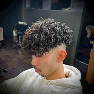 ショート パーマ メンズ 店長 とみー / ツヤ感＆似合わせのヘアスタイル