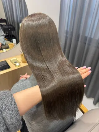 ミディアム 立川艶カラー🪄｜ レイヤー｜Mayuのヘアスタイル