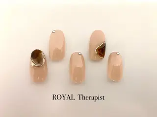 ネイル 【山岡】 ロイヤル•セラピストのネイルデザイン