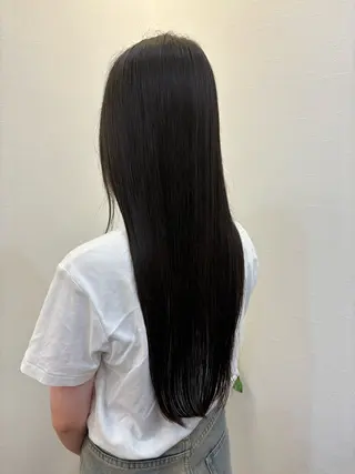 ロング ツノガイ エリのヘアスタイル