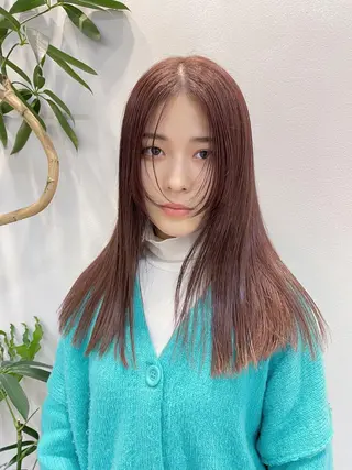 ロング カラー 青木 優歩のヘアスタイル