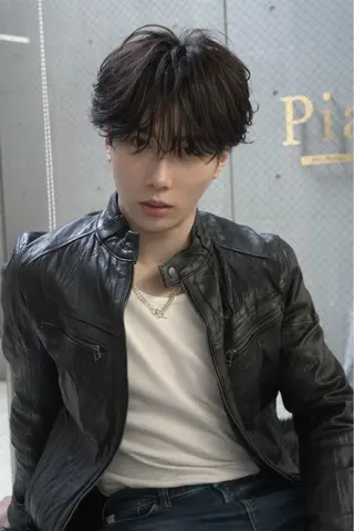 ショート Pia Yakuin所属・岩佐 柚太のヘアスタイル