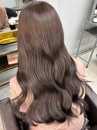 ロング カラー 桐生 かれんのヘアスタイル