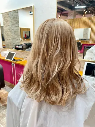 セミロング 【髪質改善の専門店】 🫧鷹司郎のヘアスタイル