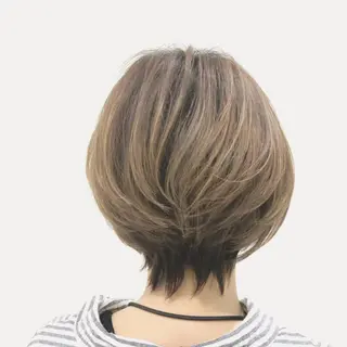 ショート カラー 上田 篤史のヘアスタイル