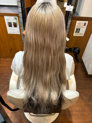 ロング カラー 大町 南のヘアスタイル