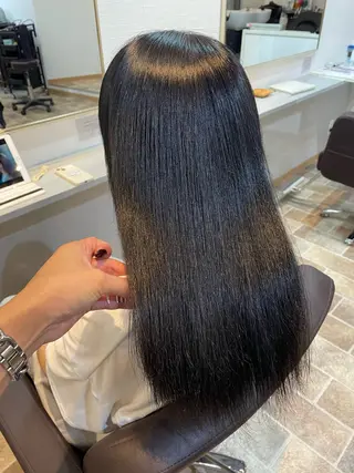 ロング パーマ YUI/ ブリーチカラー🌷のヘアスタイル