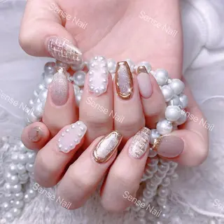 ネイル Queening 🦋のネイルデザイン