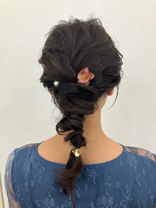 セミロング ヘアアレンジ 勝野 麻美のヘアスタイル