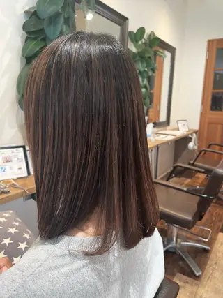 セミロング 鈴木 彩花のヘアスタイル