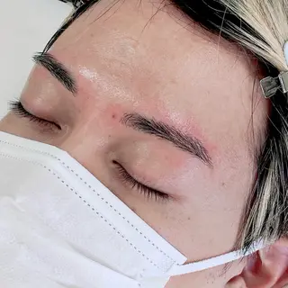 メンズ アイブロウ アイブロウ/WHI TE EYE 井口の眉毛・アイブロウイメージ