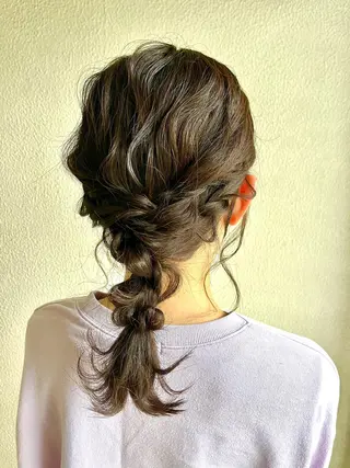 セミロング ヘアアレンジ 古川 尚実のヘアスタイル