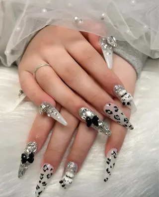 ネイル 渋谷T&B ナサ ギ ロング無制限中✨のネイルデザイン