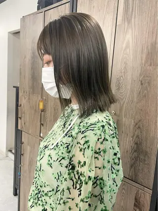 ミディアム カラー ヘアアレンジ 🌷FUKA🌷 まろやかハイトーンのヘアスタイル
