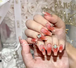 ネイル ✨Nailsalon Vi+✨のネイルデザイン