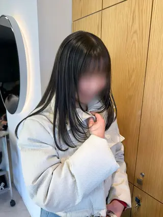 セミロング 濱﨑 紅葉のヘアスタイル