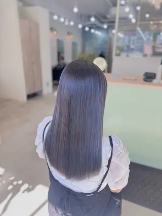 セミロング カラー Angelica Hinaのヘアスタイル