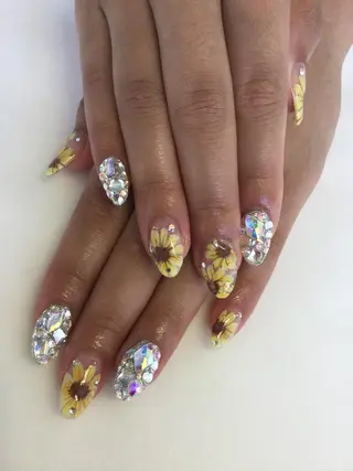 ネイル 💎🐰 saki. m 🐰💎のネイルデザイン