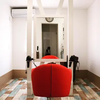 岡野 有花のヘアスタイル