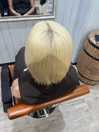 カラー はなえ/ブリーチ/複 雑履歴修正のヘアスタイル