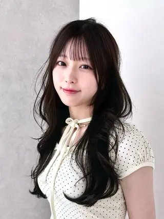 ロング けんけん cachecacheのヘアスタイル