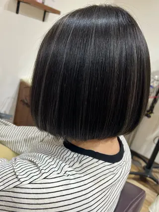 ショート 透明感カラー🕊️✨ Mayu🦮🩶のヘアスタイル