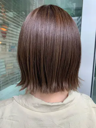 ミディアム カラー fio マナミのヘアスタイル