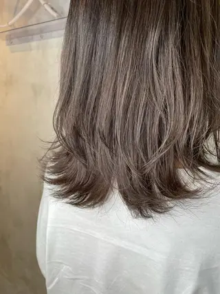 セミロング カラー 🎀透明感カラー🎀 mikaのヘアスタイル