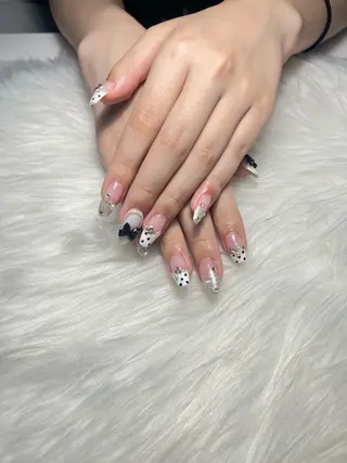 ネイル ネイルサロン ティアラのネイルデザイン