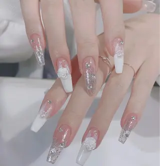 ネイル VIVIAN リサのネイルデザイン