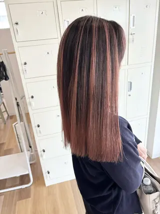 ロング ケアブリーチ 黒瀬有汰のヘアスタイル