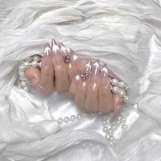ネイル M2 BEAUTY サロンのネイルデザイン