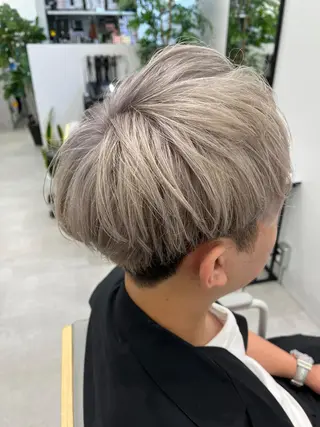 ショート カラー メンズ 菅 樹希弥のヘアスタイル