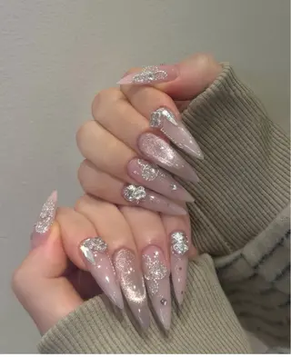 ネイル Lyna 池袋のネイルデザイン