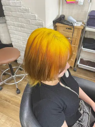 ショート カラー 栄/レイヤーカット /ケアブリーチ🍁楓のヘアスタイル