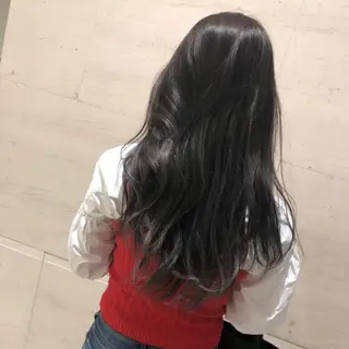 ロング 齋藤 樹里のヘアスタイル