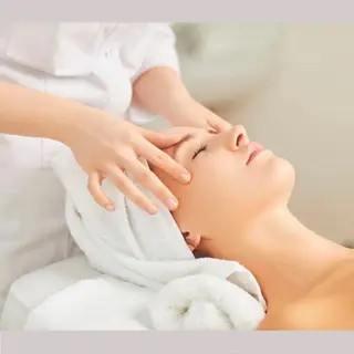 肌悩み改善 〜エステサロン〜のエステ・リラクイメージ