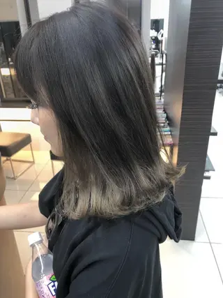 セミロング カラー 八谷 将平のヘアスタイル