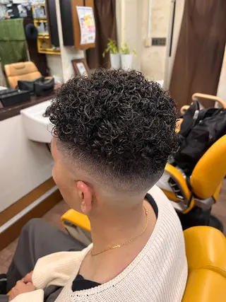 ショート ヘア ブンブンのヘアスタイル