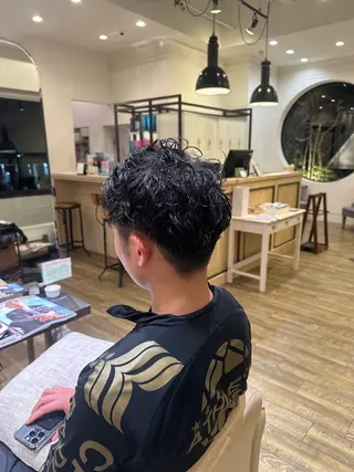 メンズ ロジェブルー 川合【和泉中央】のヘアスタイル