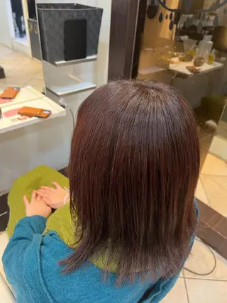 セミロング カラー 🥀髪質改善/ 透明感🥀ユイキのヘアスタイル