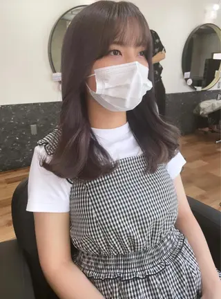 セミロング レイヤーカット、 大人可愛い　中村美羅のヘアスタイル